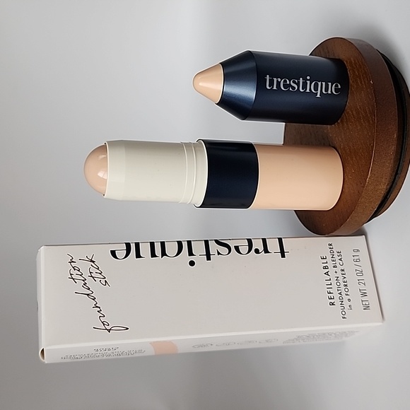 treStiQue Makeup Trestique Foundation Blender Crete Cloud Poshmark